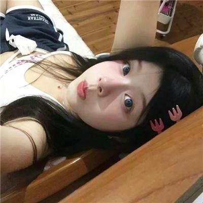 她不知道那些鸟的名字